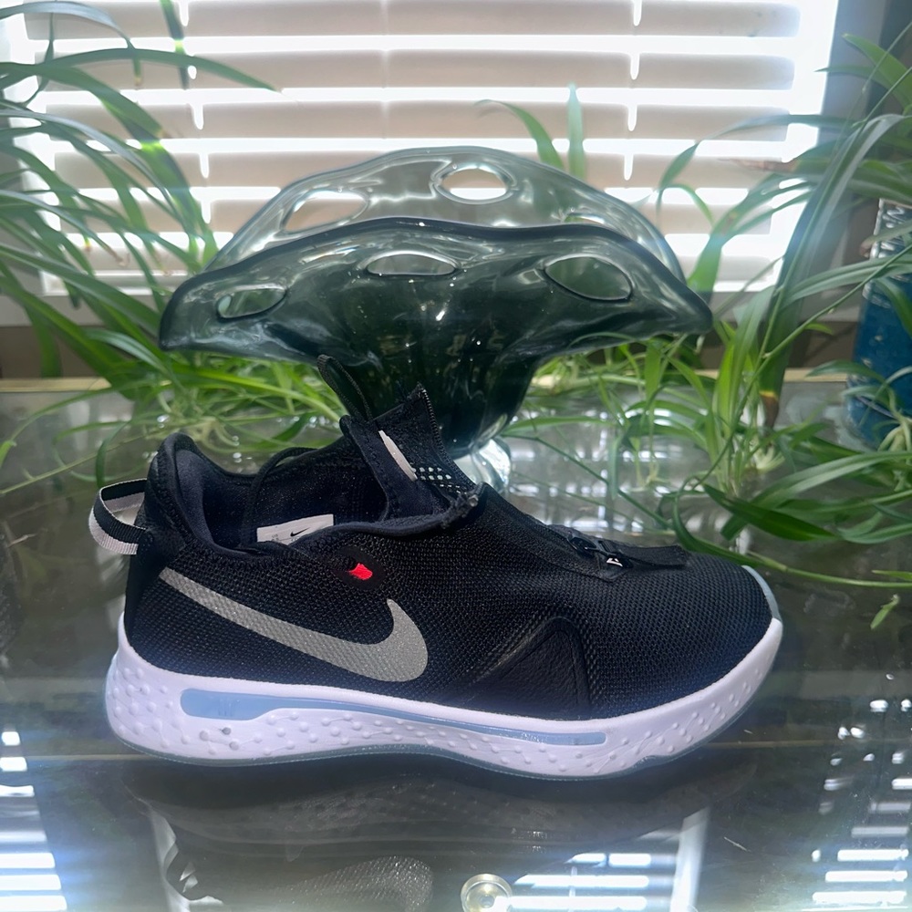 Nike PG 4 Black Light Smoke Grey 9.5